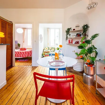 Loft Coloré - à 2 Pas Du Jardin Darcy Appartement *