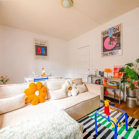 Appartement Loft Coloré - à 2 Pas Du Jardin Darcy Dijon